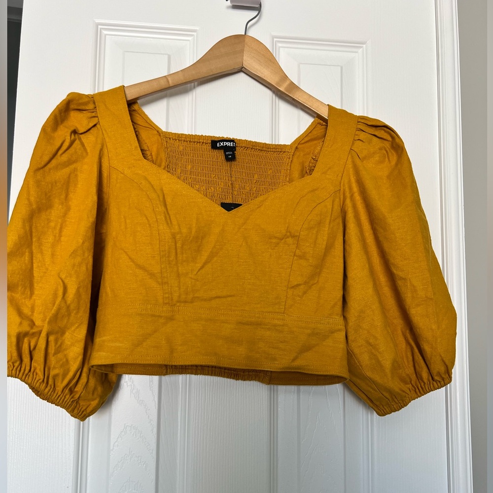 Express Crop‎ Top Puffy Sleeve